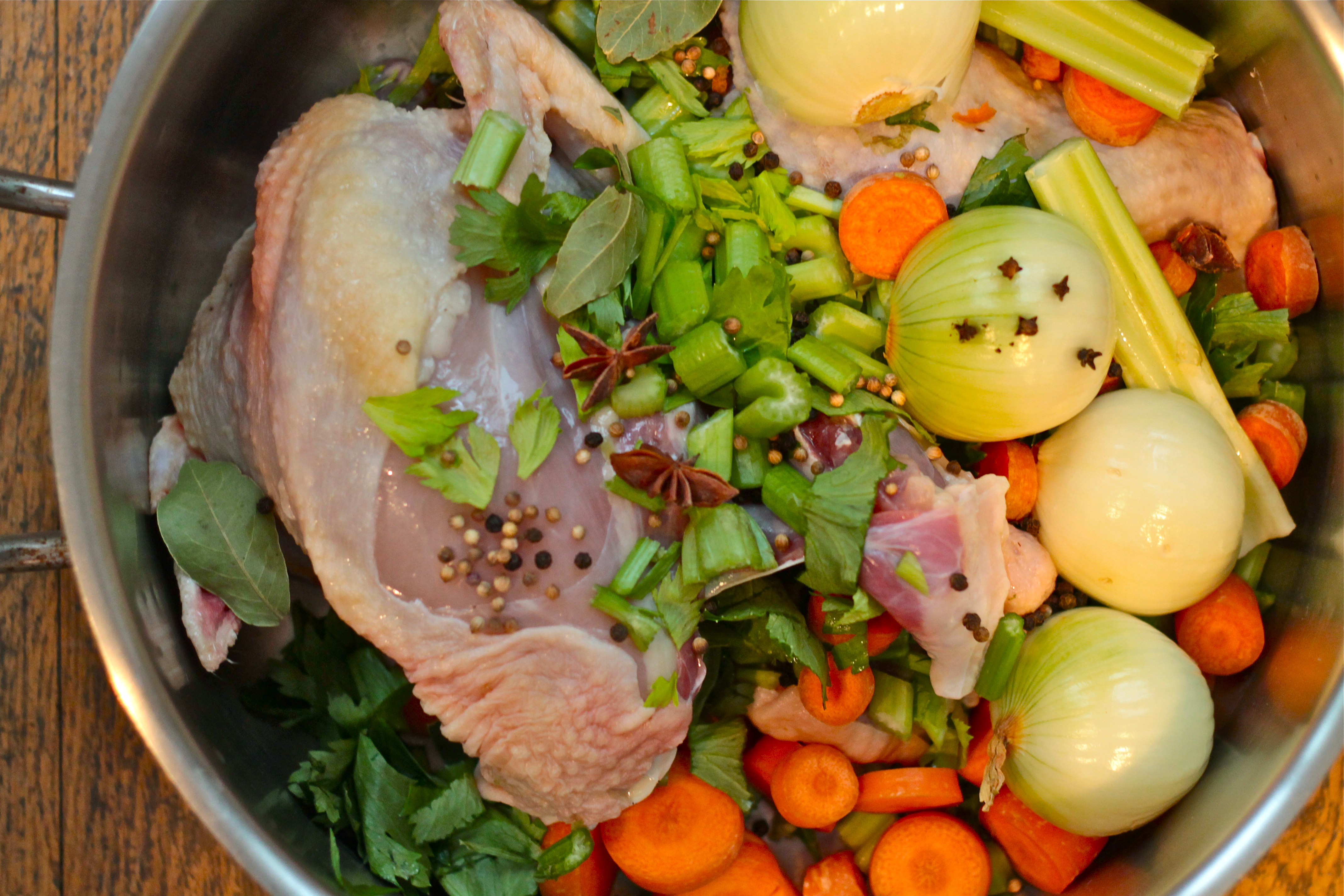 Chicken Stock Recipe (Bone Broth) - Delicious Table